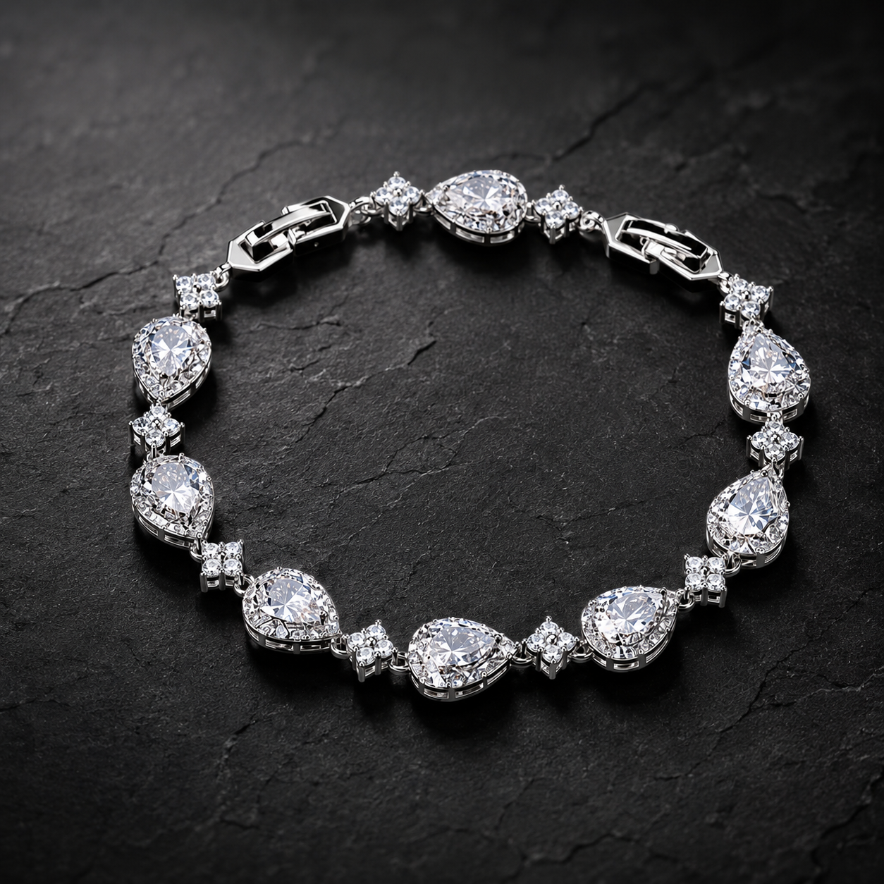 TSUYU — Bracelet Zircons Goutte d'Eau